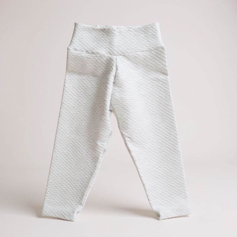 Booty By Brabants White Capri Length Croco Leggings - One Size